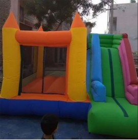 Inflatable Bouncy Castle With Slider